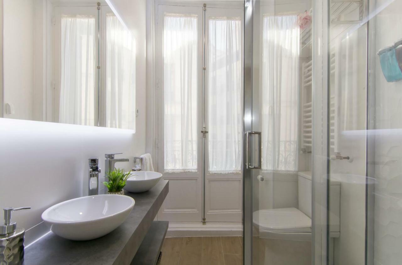 Sol Luxury Suites Madri Exterior foto