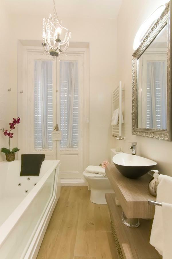 Sol Luxury Suites Madri Exterior foto