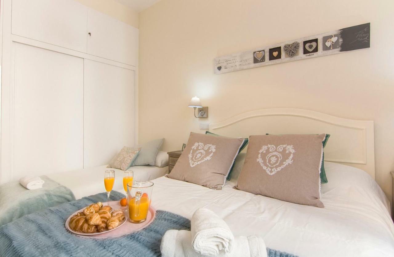 Sol Luxury Suites Madri Exterior foto